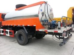 XE PHUN RẢI NHỰA ĐƯỜNG 7 KHỐI DONGFENG