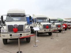 Xe đầu kéo Faw đầu dài