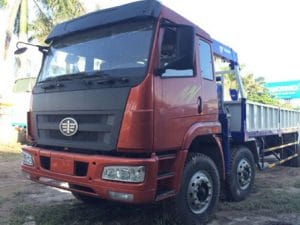 xe tai faw 3 chan gan cau tadano