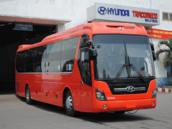 Xe khach Universe noble 46 giuong