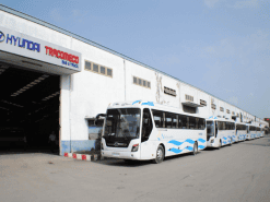 Xe khach Universe noble 47 ghe.3