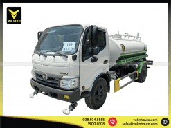 Xe phun nước rửa đường Hino WU 5 khối