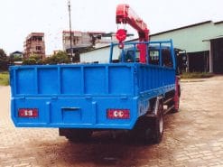 xe tải gắn cẩu Unic 3 tấn 4 đốt Thaco olin 700B