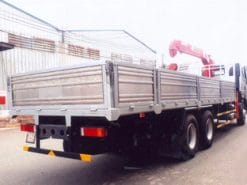 xe tải gắn cẩu 10 tấn Unic CAMC WP10.380E32