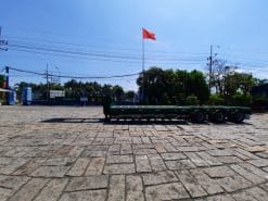 SƠ MI RƠ MOÓC CHỞ XE MÁY CÔNG TRÌNH 40 FEET 3 TRỤC L43-LA-01