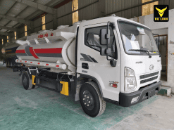 Ngoại thất xe chở xăng dầu 9 khối Hyundai Mighty EX8