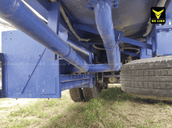 Hệ thống ống dẫn ra các van của sơ mi rơ mooc chở xăng 40 khối chia 6 khoang