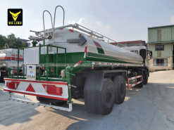 Xe phun nước rửa đường DONGFGFENG 18 khối 8x4