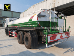 Xe phun nước rửa đường DONGFGFENG 18 khối 8x4