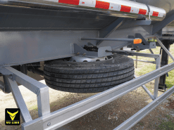 Bánh phụ sơ mi rơ mooc chở xăng TONGYA 40 khối