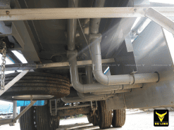 Hệ thống ống dẫn cho từng khoang trên sơ mi rơ mooc chở xăng TONGYA 40 khối