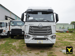 Xe xi téc chở xăng dầu HOWO 22 khối