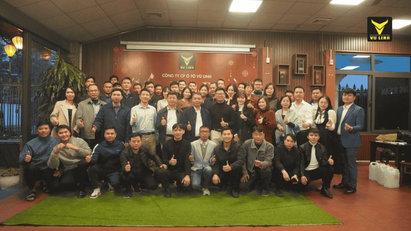 Toàn thể nhân viên của VU LINH AUTO