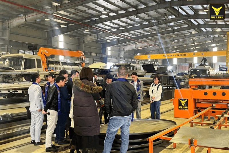VU LINH AUTO HÂN HẠNH ĐÓN TIẾP ĐOÀN CFVG ALUMNI BUSINESS NETWORK THAM QUAN NHÀ MÁY