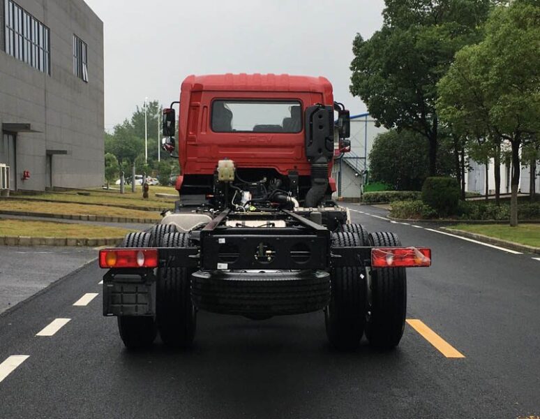 Xe phun nước rửa đường Dongfeng 14 khối 2