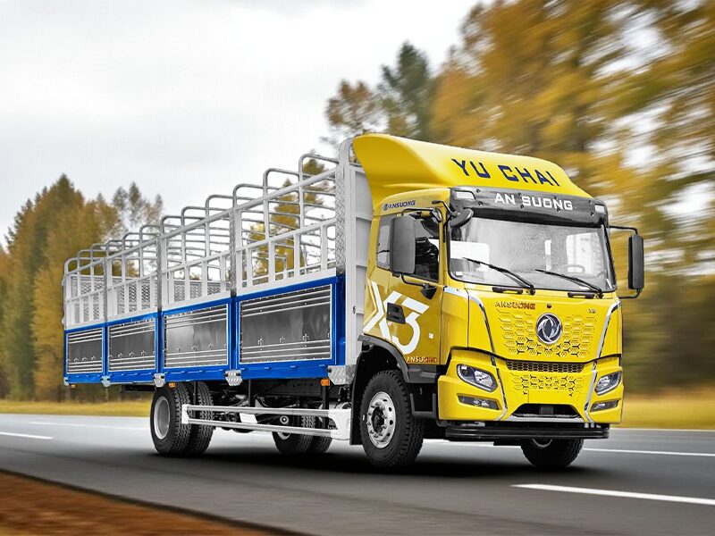 X3 4x2 thung mui bat do 2