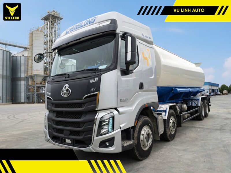 Xe Chở Cám Chenglong 8x4 Thổi Khí 28 Khối Bơm ShinMaywa